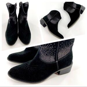 LimeLight Montana Suede Leather Side Zip Boots 6.5